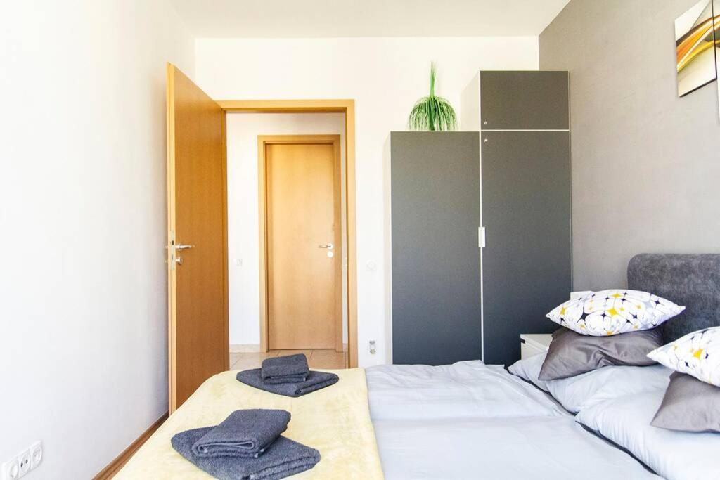VIP Mini Resort Budapest Esterno foto